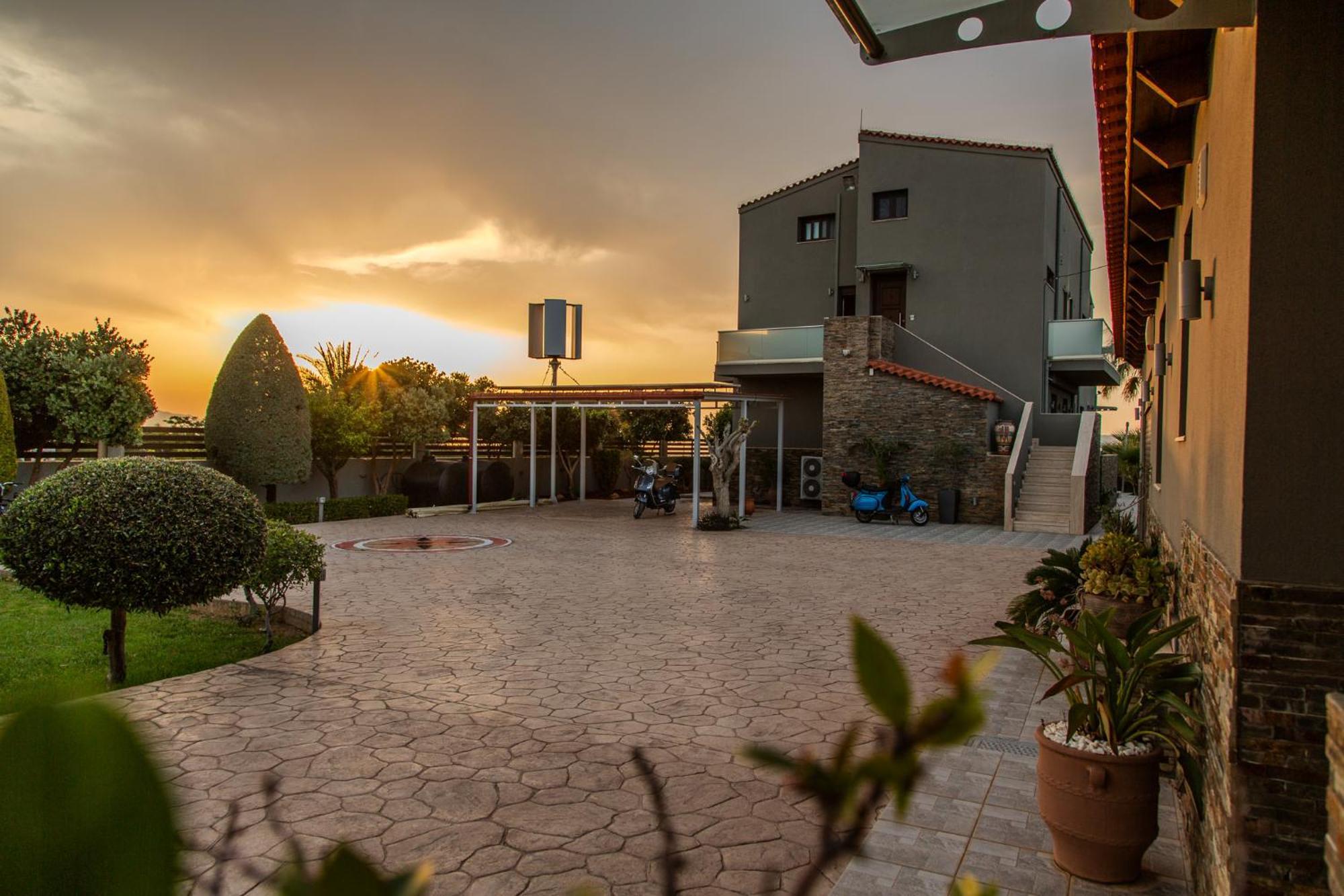 A Cozy Eco Villa By The Sea Гуве Экстерьер фото