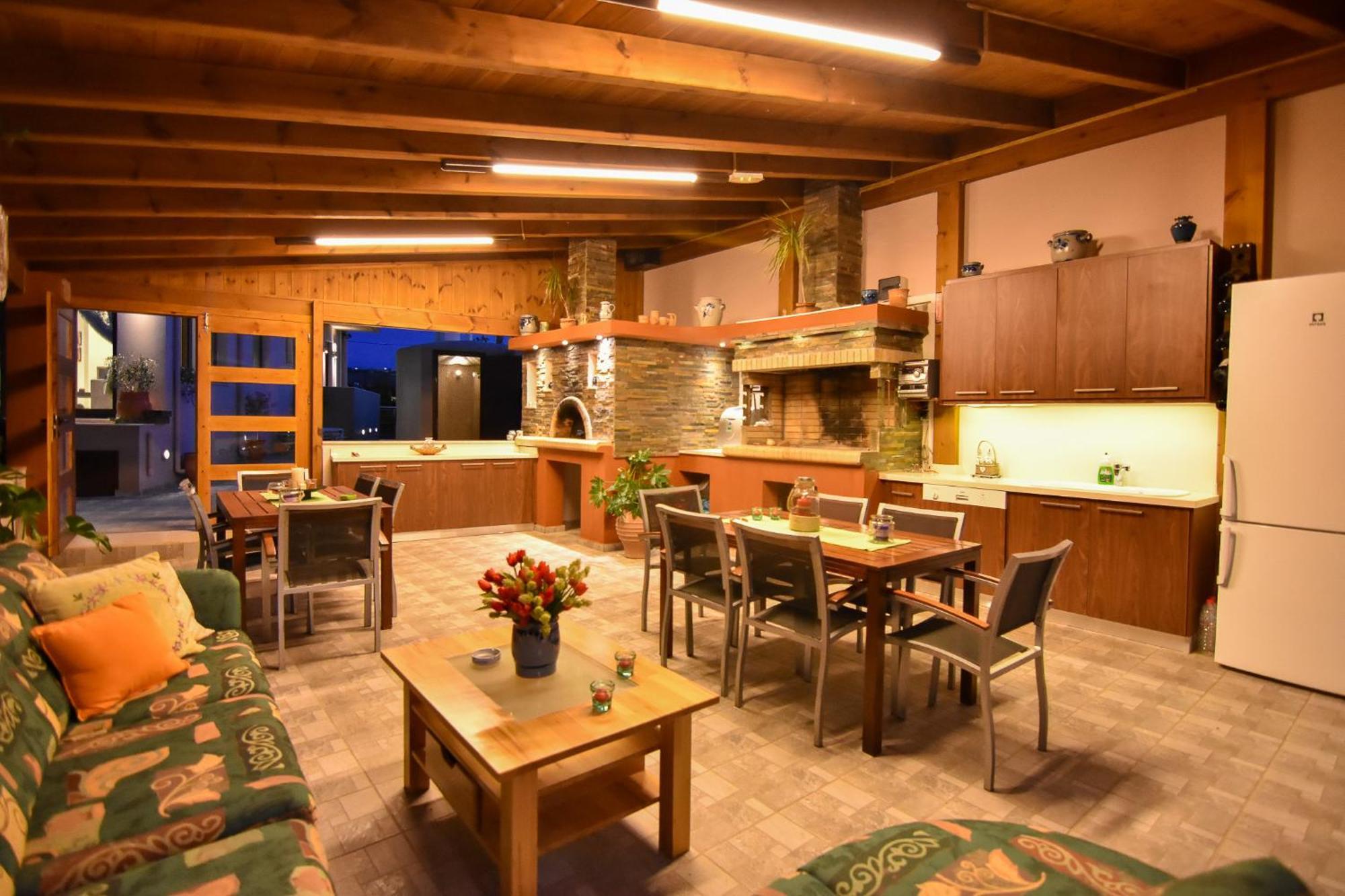 A Cozy Eco Villa By The Sea Гуве Экстерьер фото