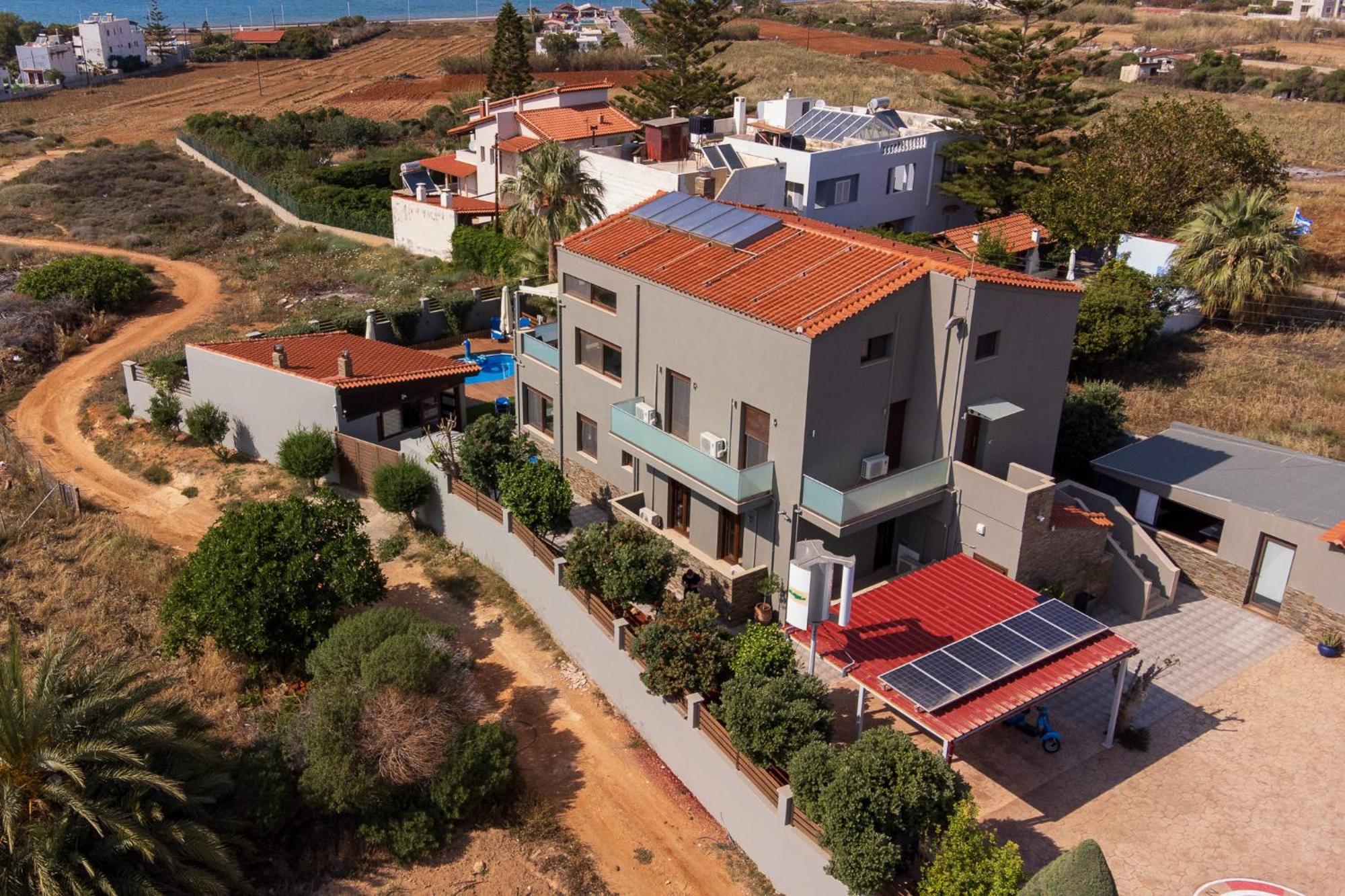 A Cozy Eco Villa By The Sea Гуве Экстерьер фото